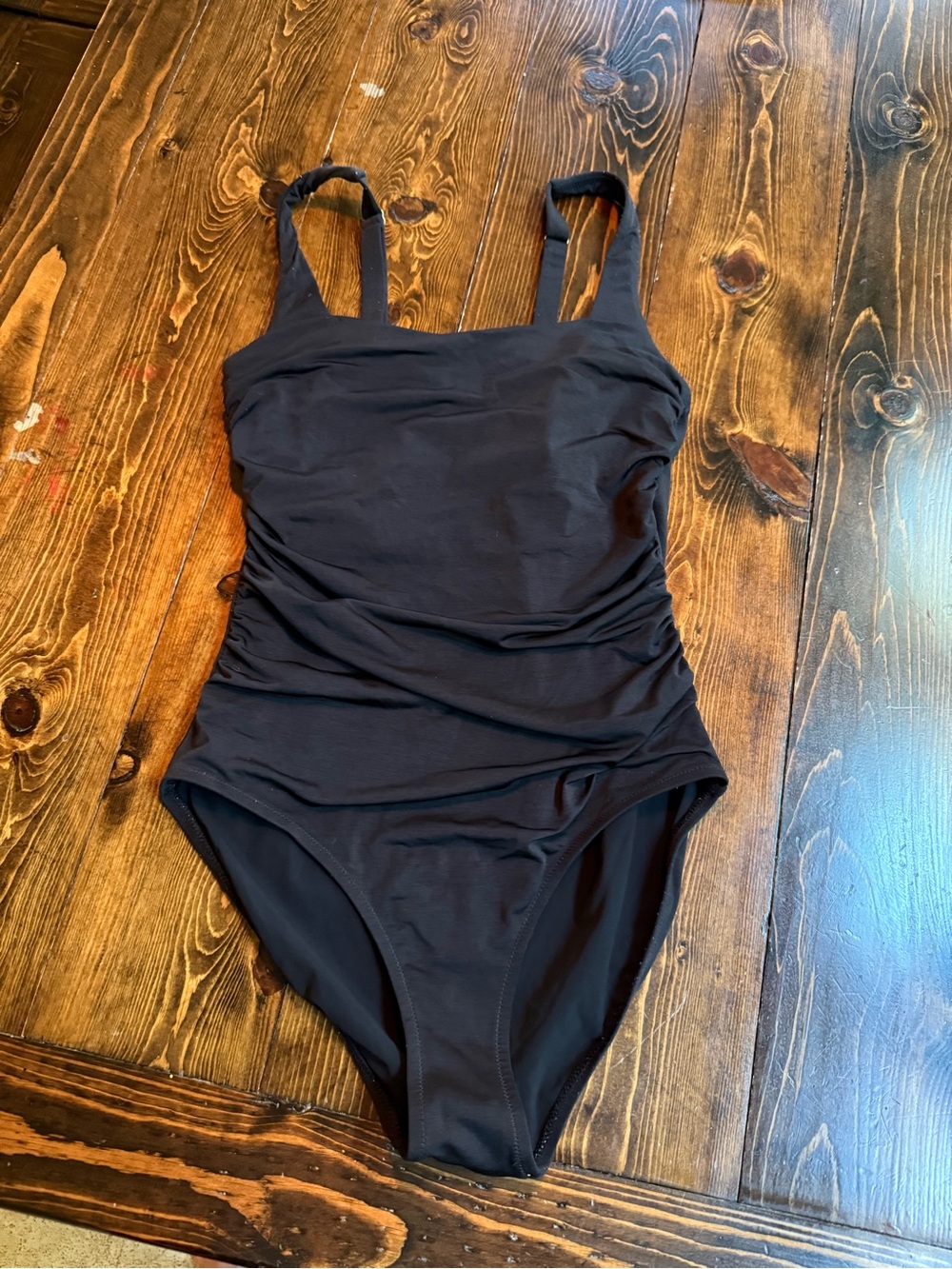 Athleta Classic Black Women's One-Piece Swimsuit - Sleek Ruched Design